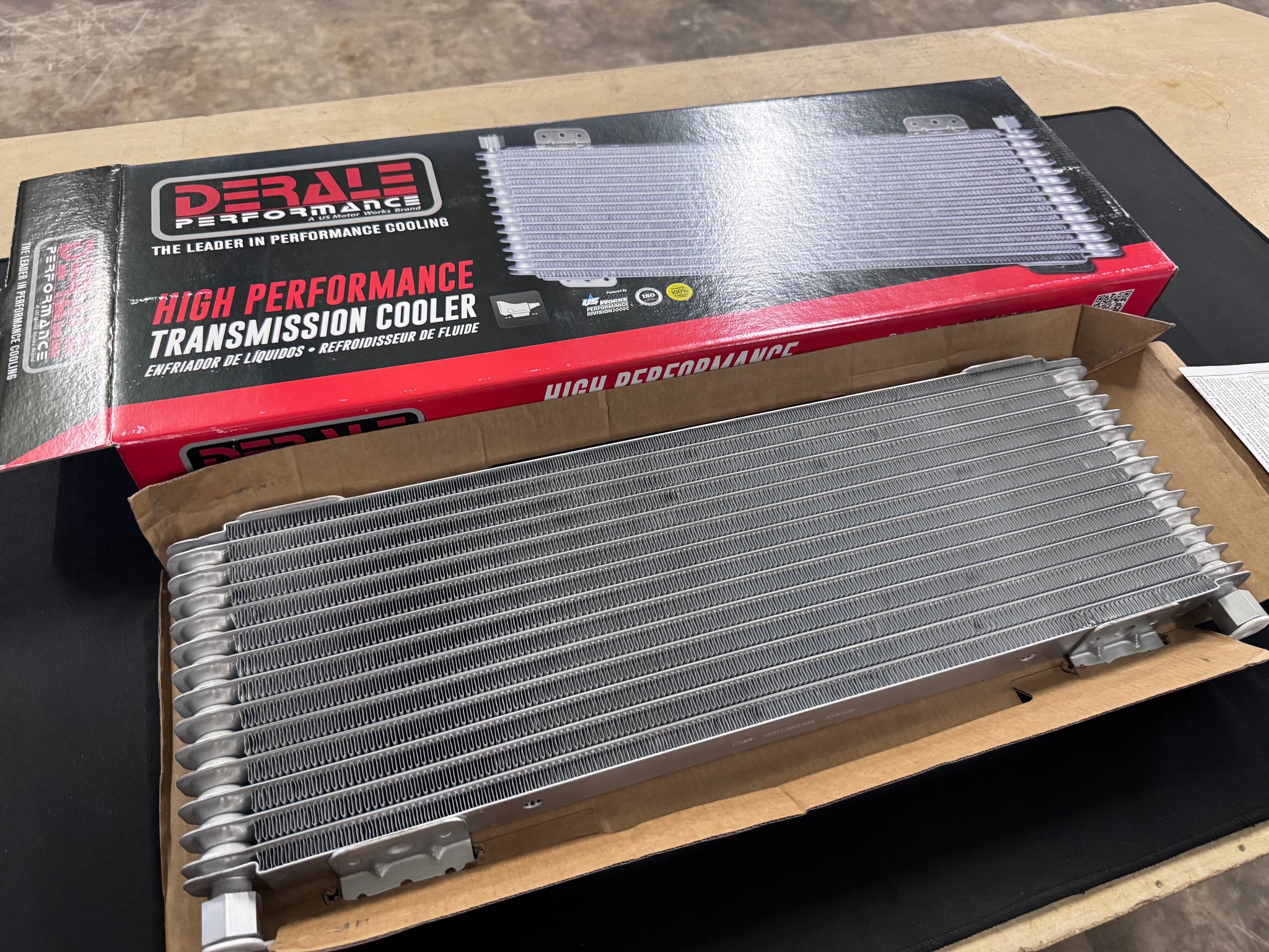 COSMETIC DEFECT - Derale 40K Transmission Cooler 13633