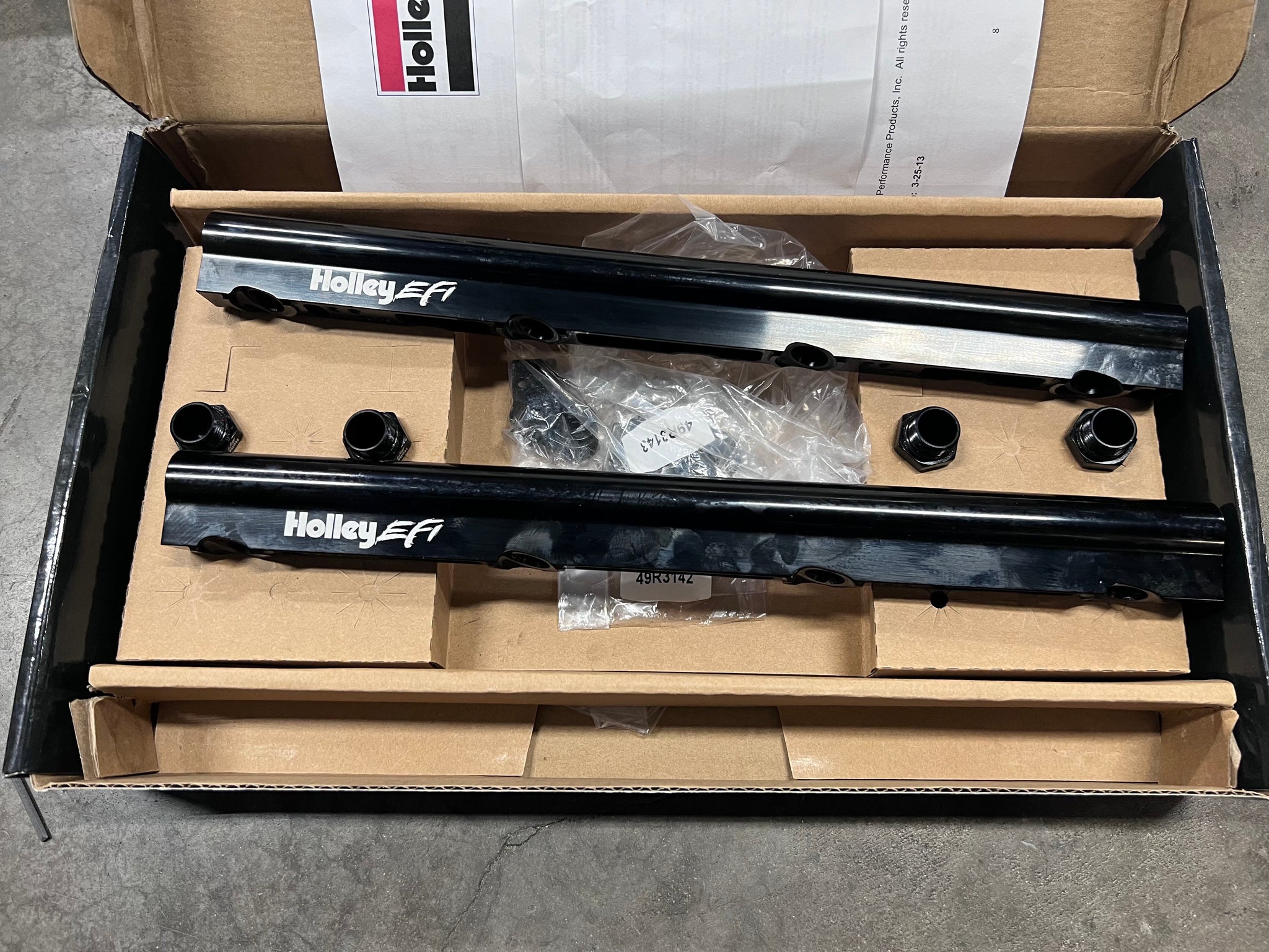 OPEN BOX (Missing Brackets) - HOLLEY BILLET FUEL RAIL KIT 534-209