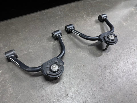 USED - 1999-2007 GM Truck RideTech Upper Control Arms